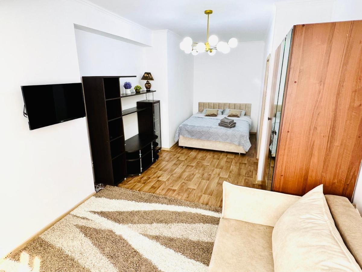 Evita Apartment Bishkek Luaran gambar