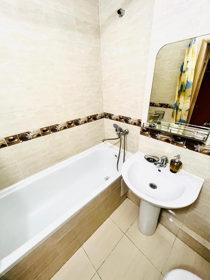 Evita Apartment Bishkek Luaran gambar