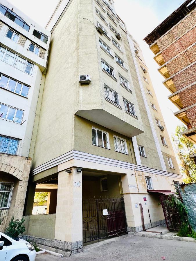 Evita Apartment Bishkek Luaran gambar